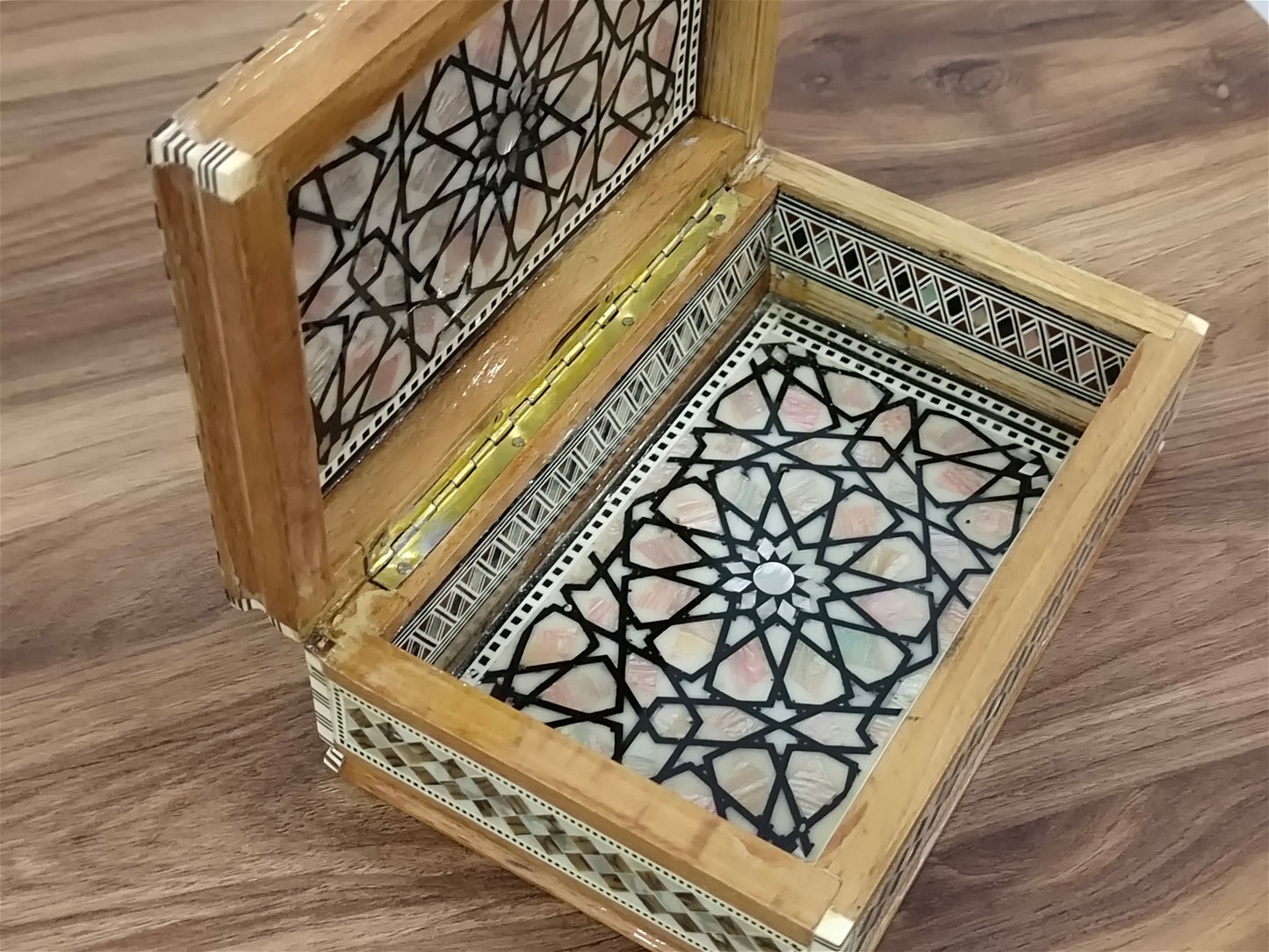 Wood Jewelry Box Inlaid mother of Pearl Egyptian Handmade (8" X 5.2" x 2.8" inch)