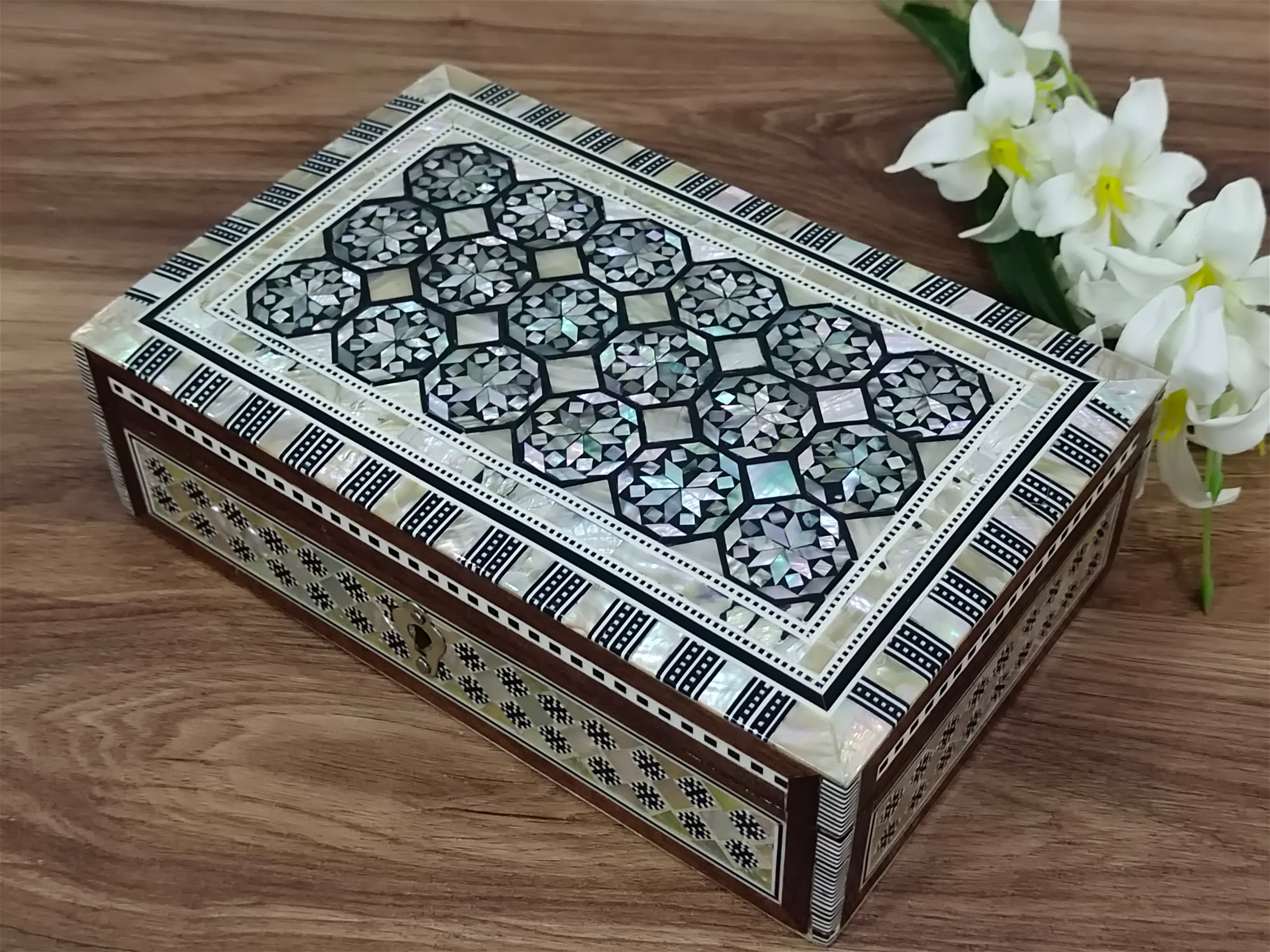 Outlet Mother of Pearl Inlaid Jewelry Box