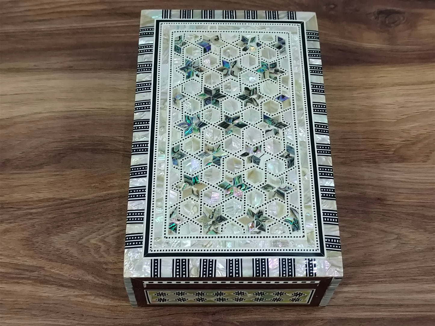 Wood Jewelry Box Inlaid mother of Pearl Egyptian Handmade (8" X 5.2" x 2.4" inch)