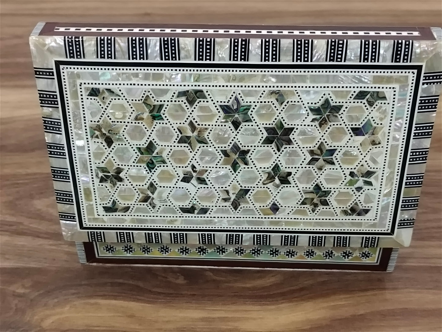 Wood Jewelry Box Inlaid mother of Pearl Egyptian Handmade (8" X 5.2" x 2.4" inch)