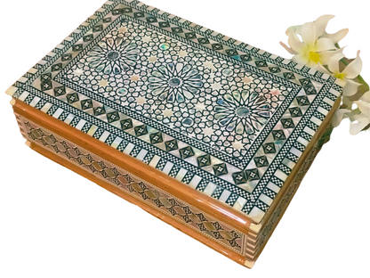 Wood Jewelry Box Inlaid mother of Pearl Egyptian Handmade (8.8"X 5.8" x 2.8" inch)