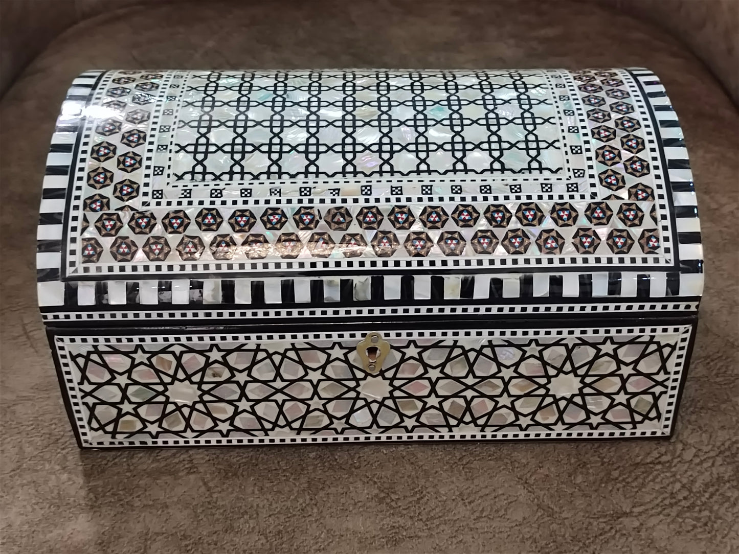 Wood Jewelry Box Inlaid mother of Pearl Egyptian Handmade (11" x 7.2" x 5.2" inch)