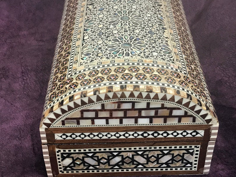 Wood Jewelry Box Inlaid mother of Pearl Egyptian Handmade (11" x 7.2" x 5.2" inch)