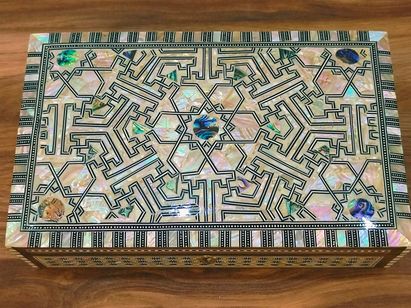 Wood Jewelry Box Inlaid mother of Pearl Egyptian Handmade (10.6 x 6.6 x 3 inch)